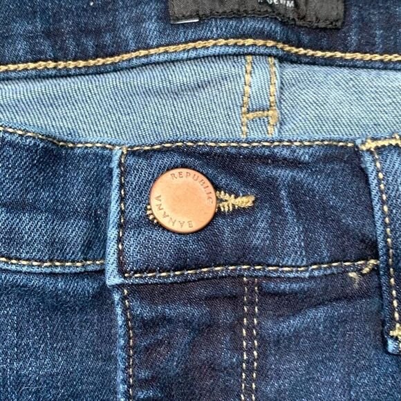 Banana Republic Premium Medium Wash Denim Mid-Rise Skinny Jeans - Picture 4 of 9